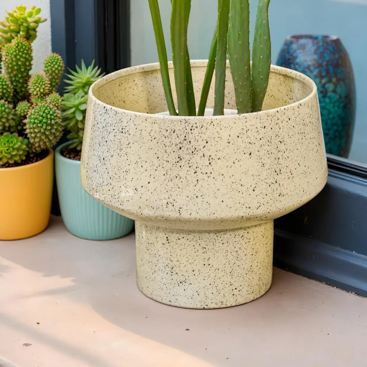 Cache-pot en métal (H20 cm) Terrazzo Beige