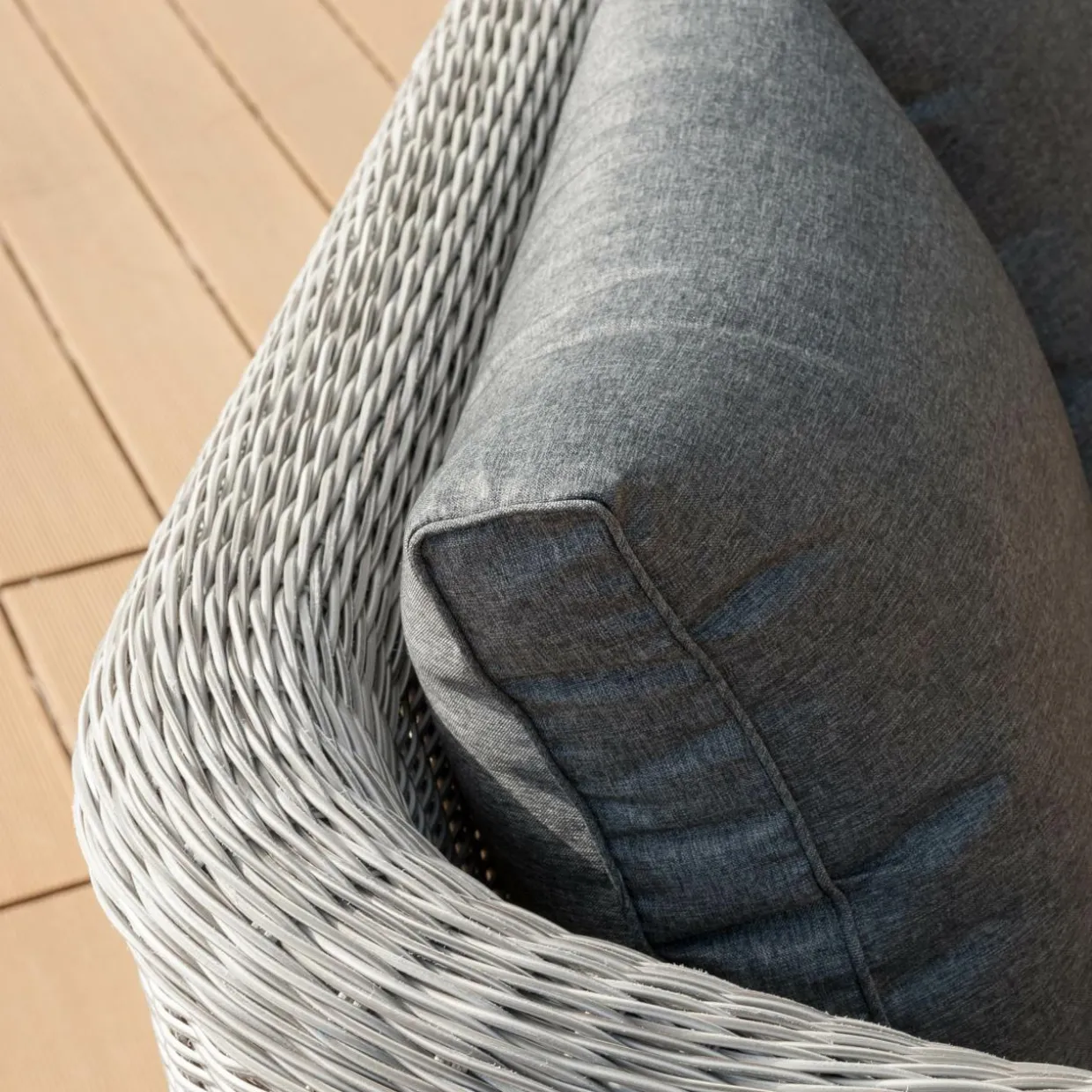 Canapé de jardin en résine tressée 2 places Calvi Gris et gris foncé