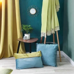 Coussin carré (40 x 40 cm) Pompons Bleu canard