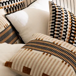 Coussin carré brodé (40 x 40 cm) Jangwa Beige