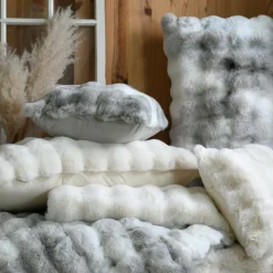 Coussin carré fausse fourrure (45 x 45 cm) Nebraska Ecru