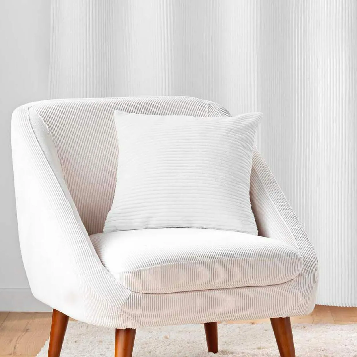 Coussin carré flanelle relief (45 x 45 cm) Nils Blanc