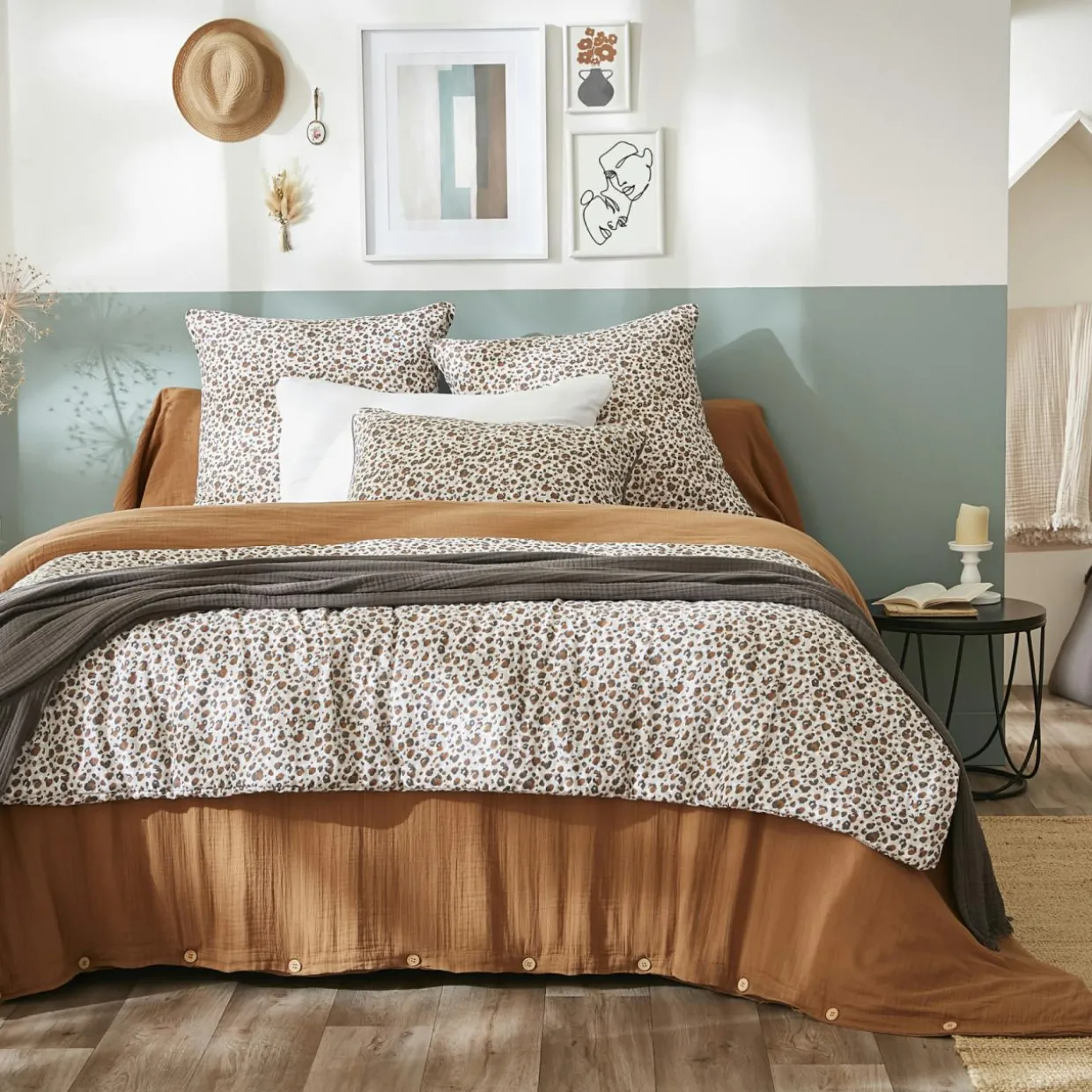 Coussin carré gaze de coton (45 x 45 cm) Rosa Marron