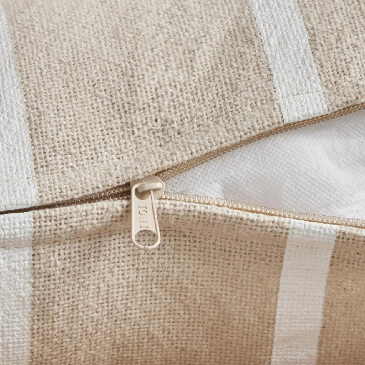 Coussin extérieur rectangulaire (40 x 60 cm) Nautira Ecru