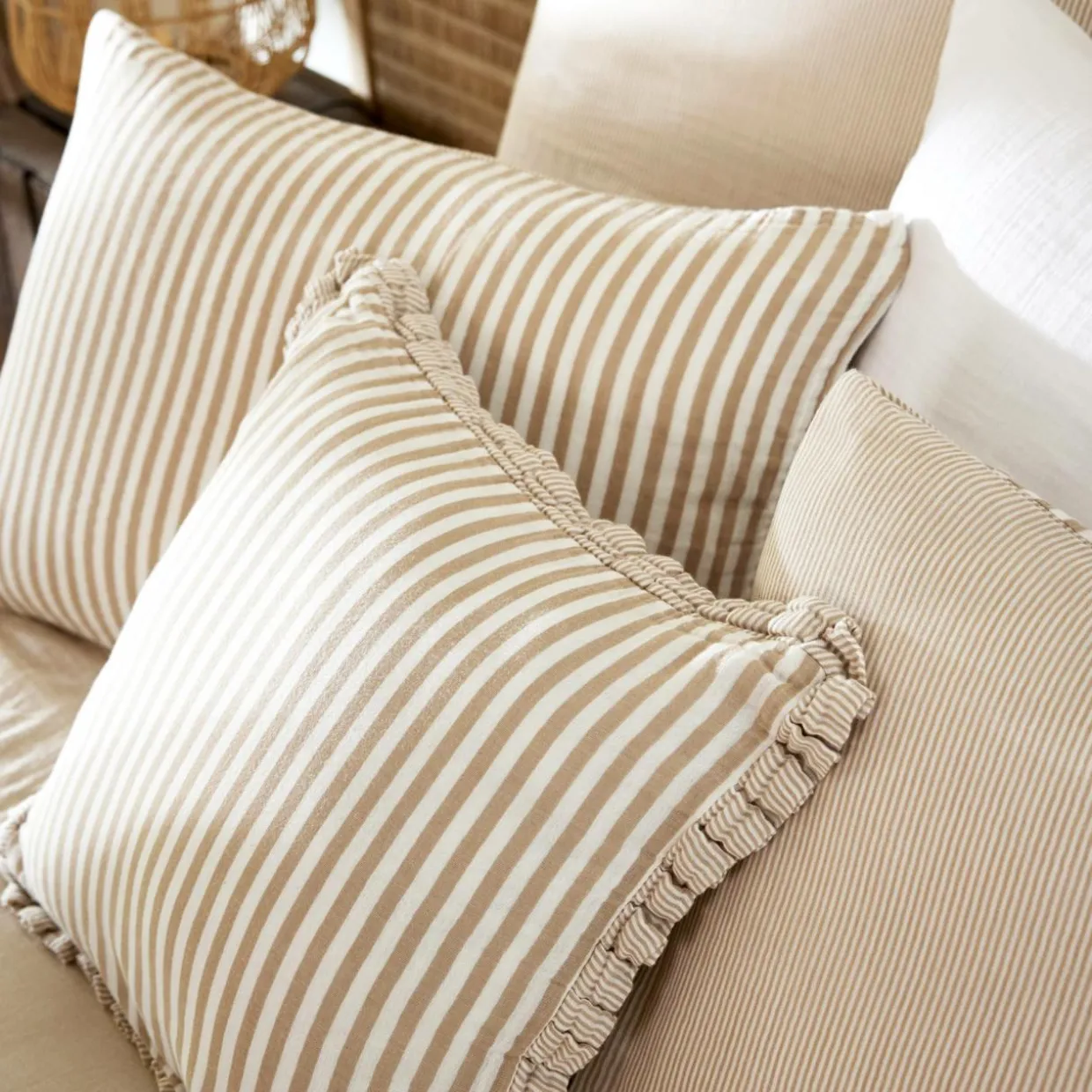 Coussin rectangulaire gaze de coton (40 x 60 cm) Gaïa rayures Ficelle