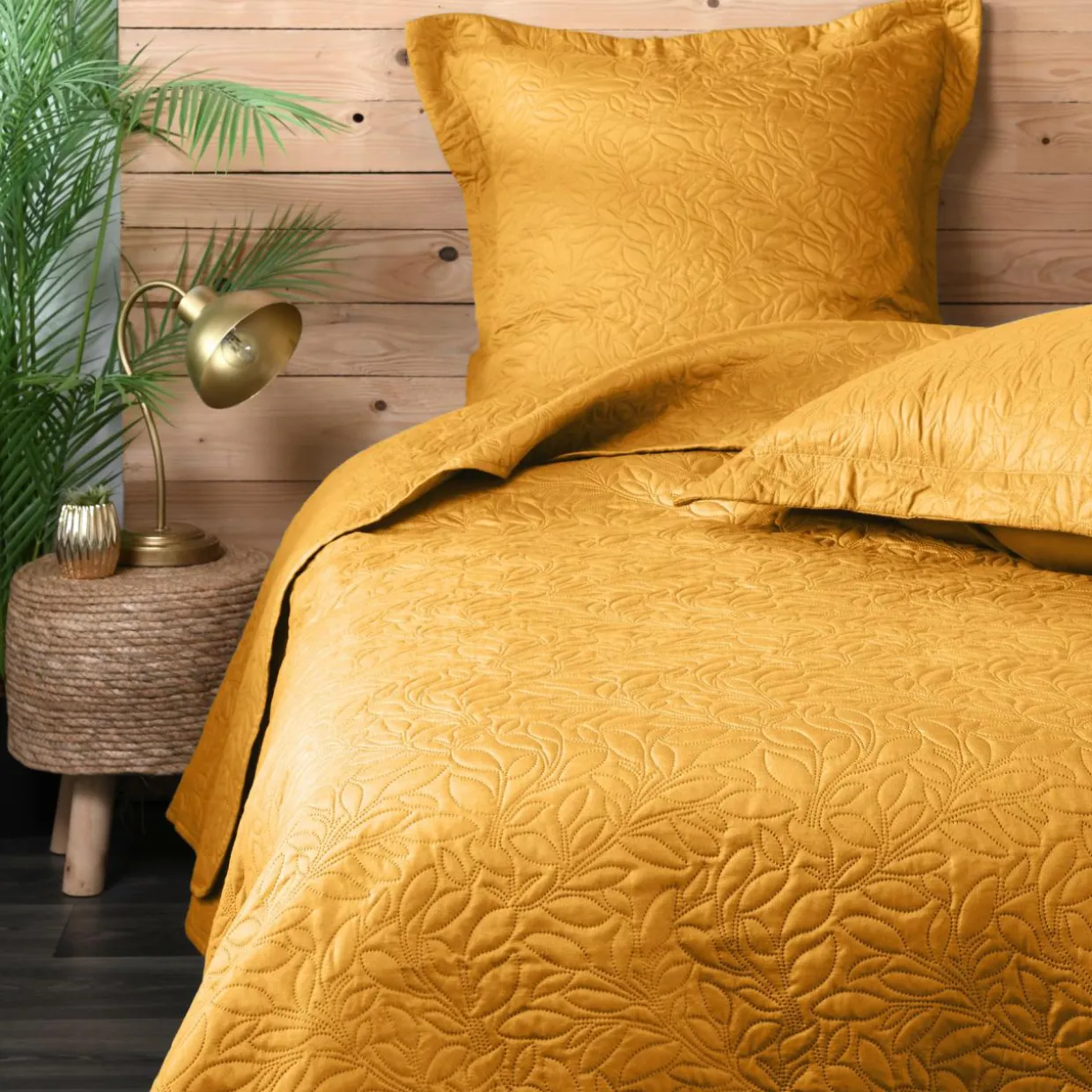 Couvre-lit et taies d'oreiller (260 x 240 cm) Cassandre Jaune curry
