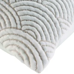 Couvre-lit matelassé et deux taies d'oreiller (240 x 260 cm) Cassandra Ecru