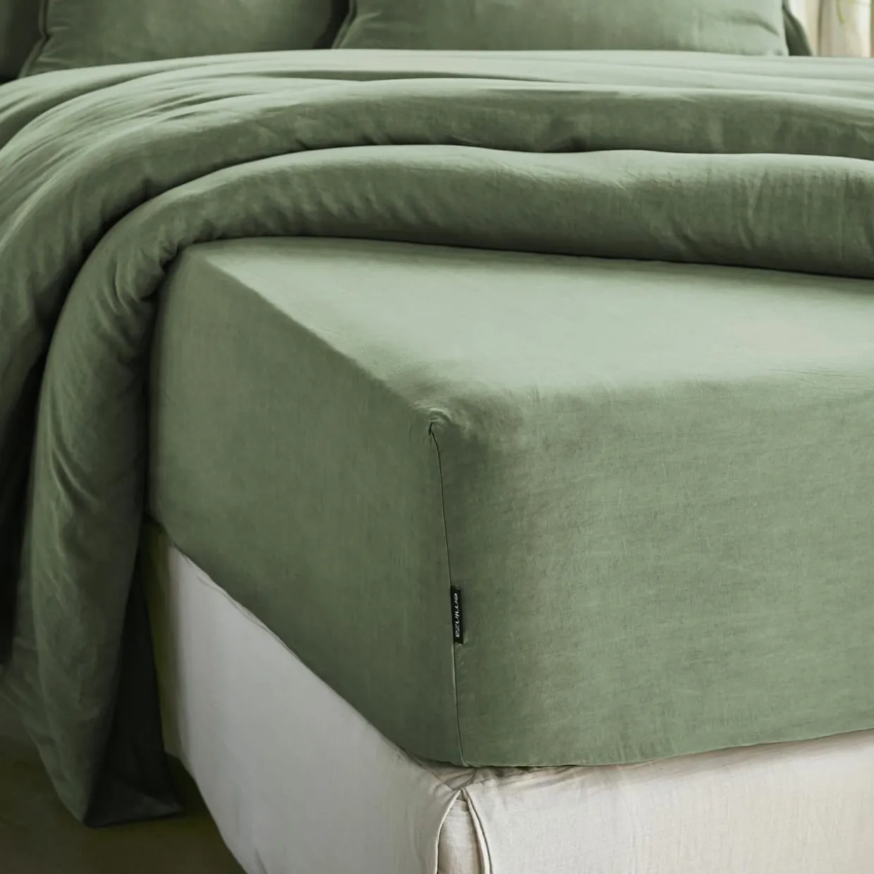 Drap housse lyocell Tencel™ lavé (140 x 190 cm) Olivia Vert romarin