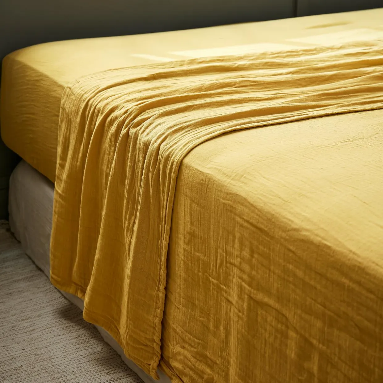 Drap plat gaze de coton (240 x 300 cm) Gaïa Jaune safran