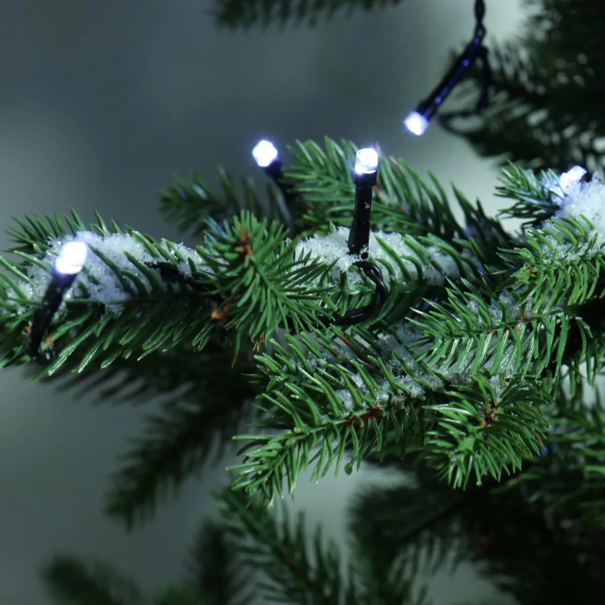 Guirlande lumineuse à piles 7,10 m 96 LED câble noir Durawise Blanc froid