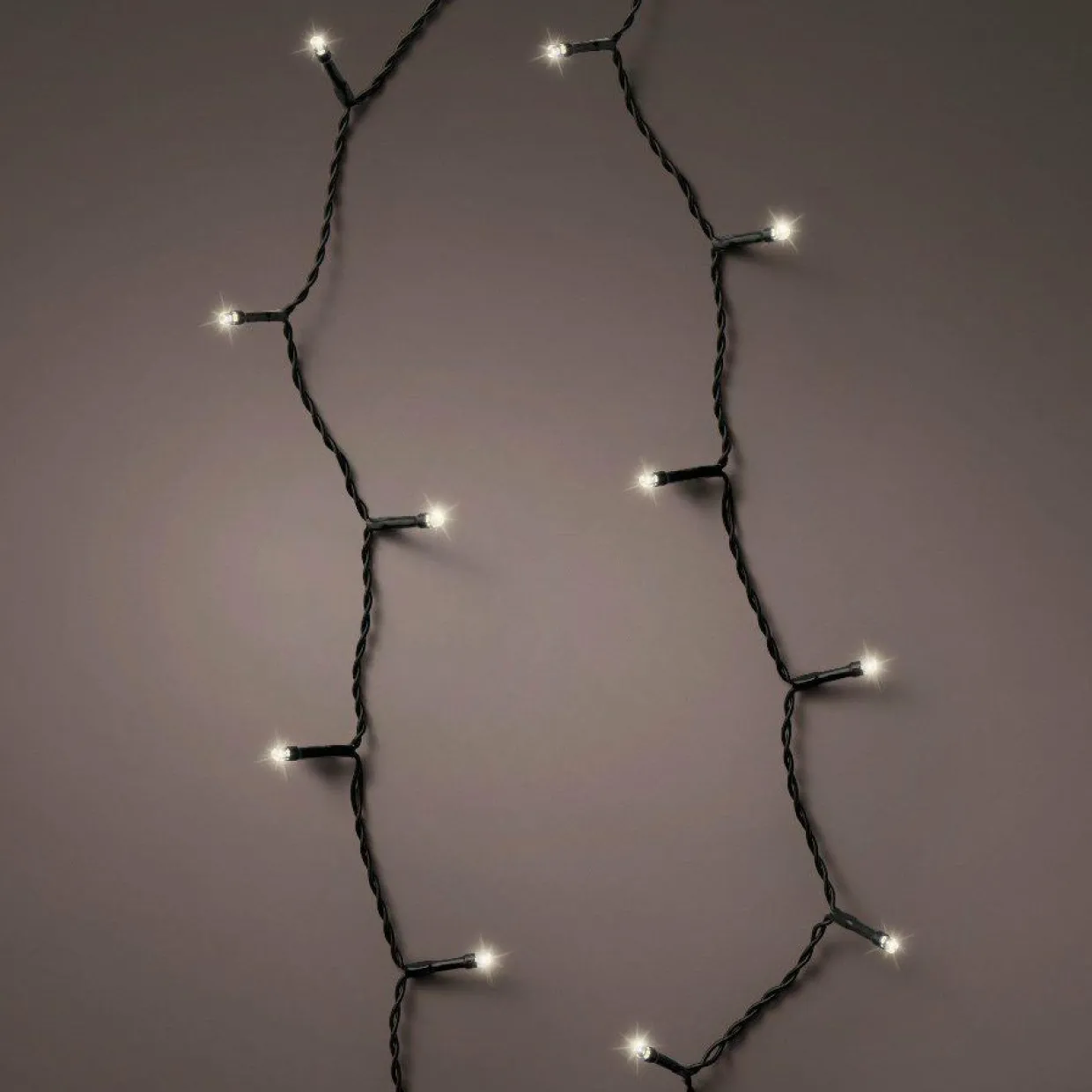 Guirlande lumineuse à piles 7,10 m 96 LED câble noir Durawise Blanc chaud