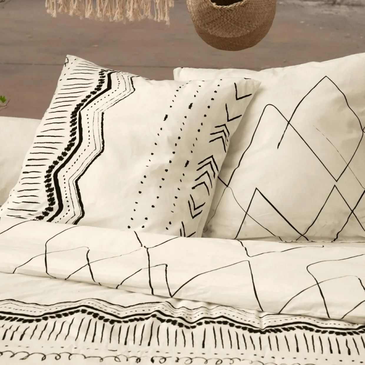 Housse de couette et deux taies coton (240 x 220 cm) Berbère Noire