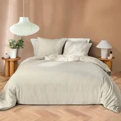 Housse de couette et deux taies d'oreiller microfibre (240 x 220 cm) Azura Beige