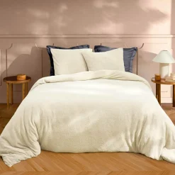 Housse de couette et deux taies d'oreiller bouclette (240 x 220 cm) Helena Ecru