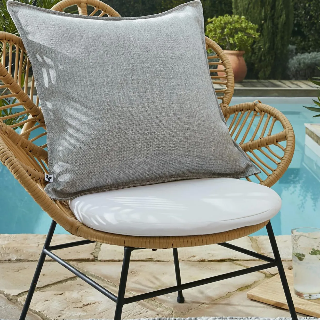 Housse de coussin extérieur carrée (60 x 60 cm) Naia Gris galet