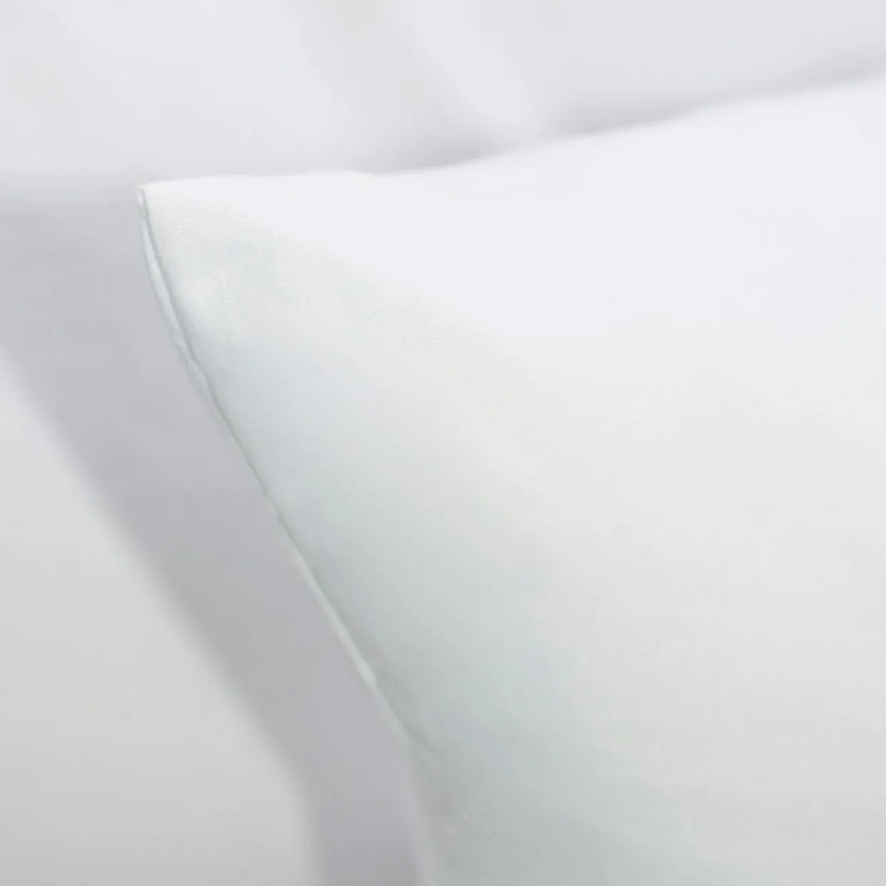 Lot de 2 oreillers carrés (60 x 60 cm) Moelleux Anti-acariens Blanc