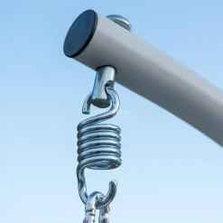 Loveuse suspendue en résine tressée Coral Naturel