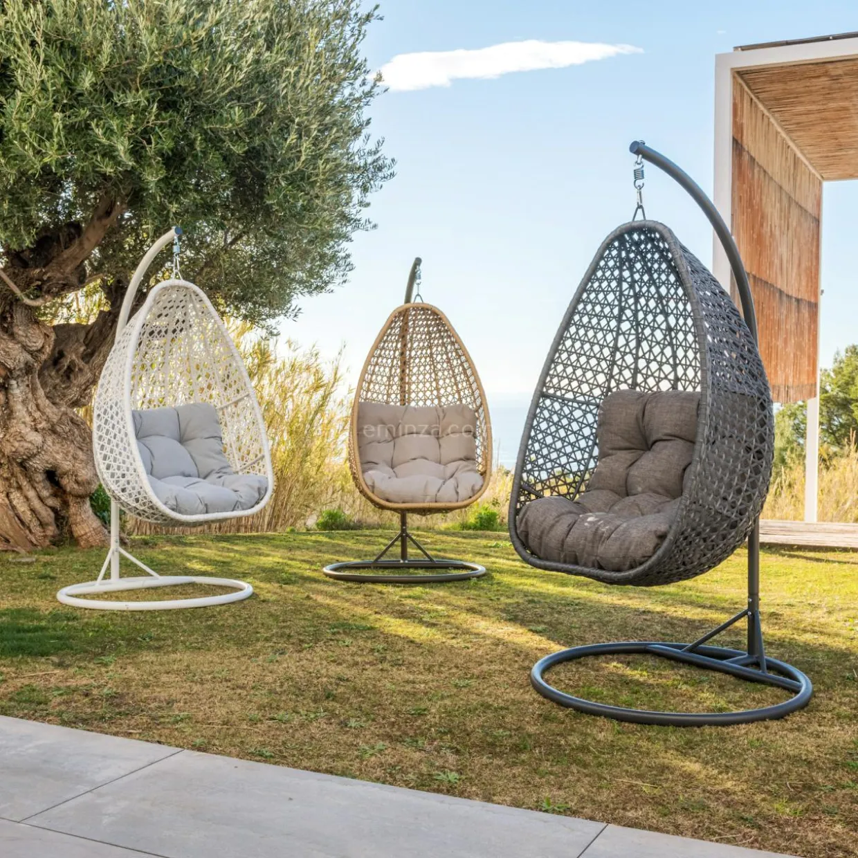 Loveuse suspendue en résine tressée Coral Gris anthracite