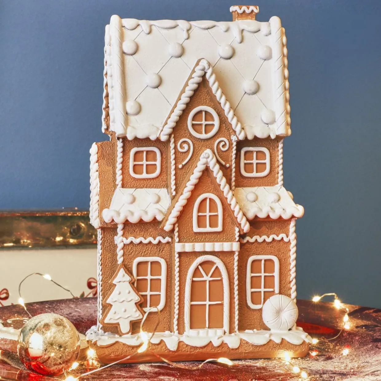 Maison décorative (H21 cm) Crème anglaise et pain d'épices Marron