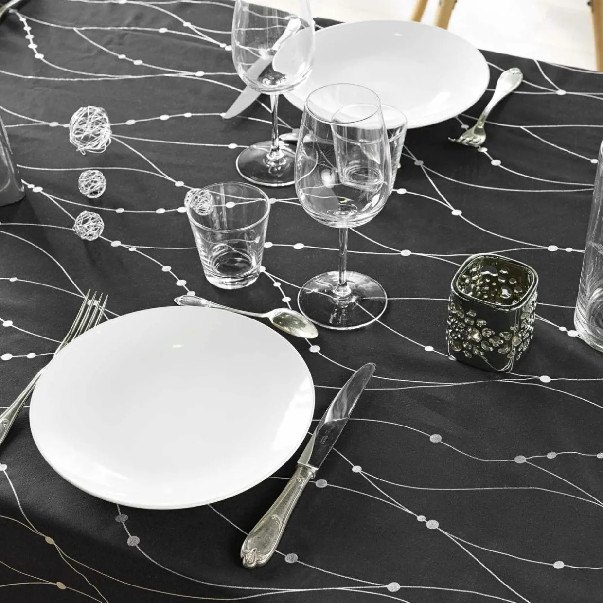 Nappe de Noël rectangulaire (140 x 240 cm) Astrelia Noir et argent