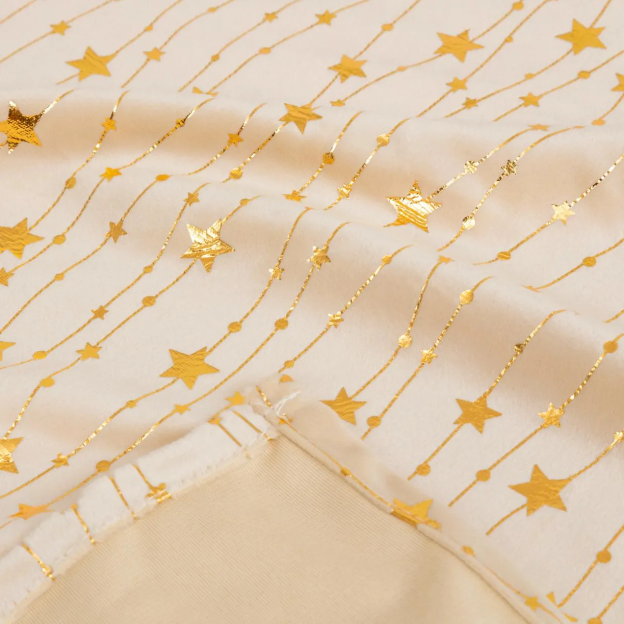 Nappe de Noël rectangulaire (140 x 240 cm) Pluie d'étoiles Ivoire et doré