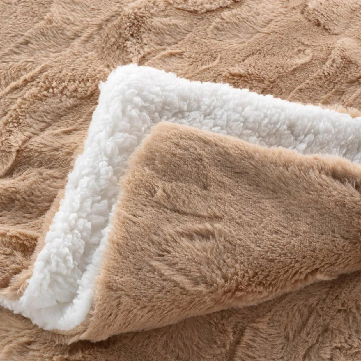 Plaid fausse fourrure (125 x 150 cm) Foxy Taupe