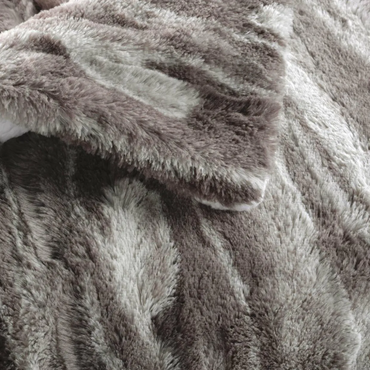 Plaid fausse fourrure (125 x 150 cm) Caribou Taupe