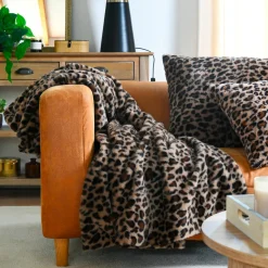 Plaid fausse fourrure léopard (130 x 160 cm) Fauves Camel