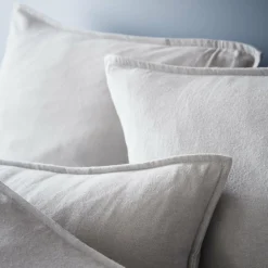 Taie d'oreiller carrée flanelle de coton (63 x 63 cm) Théa Gris clair