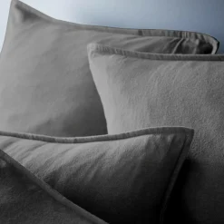 Taie d'oreiller carrée flanelle de coton (80 x 80 cm) Nina Gris anthracite