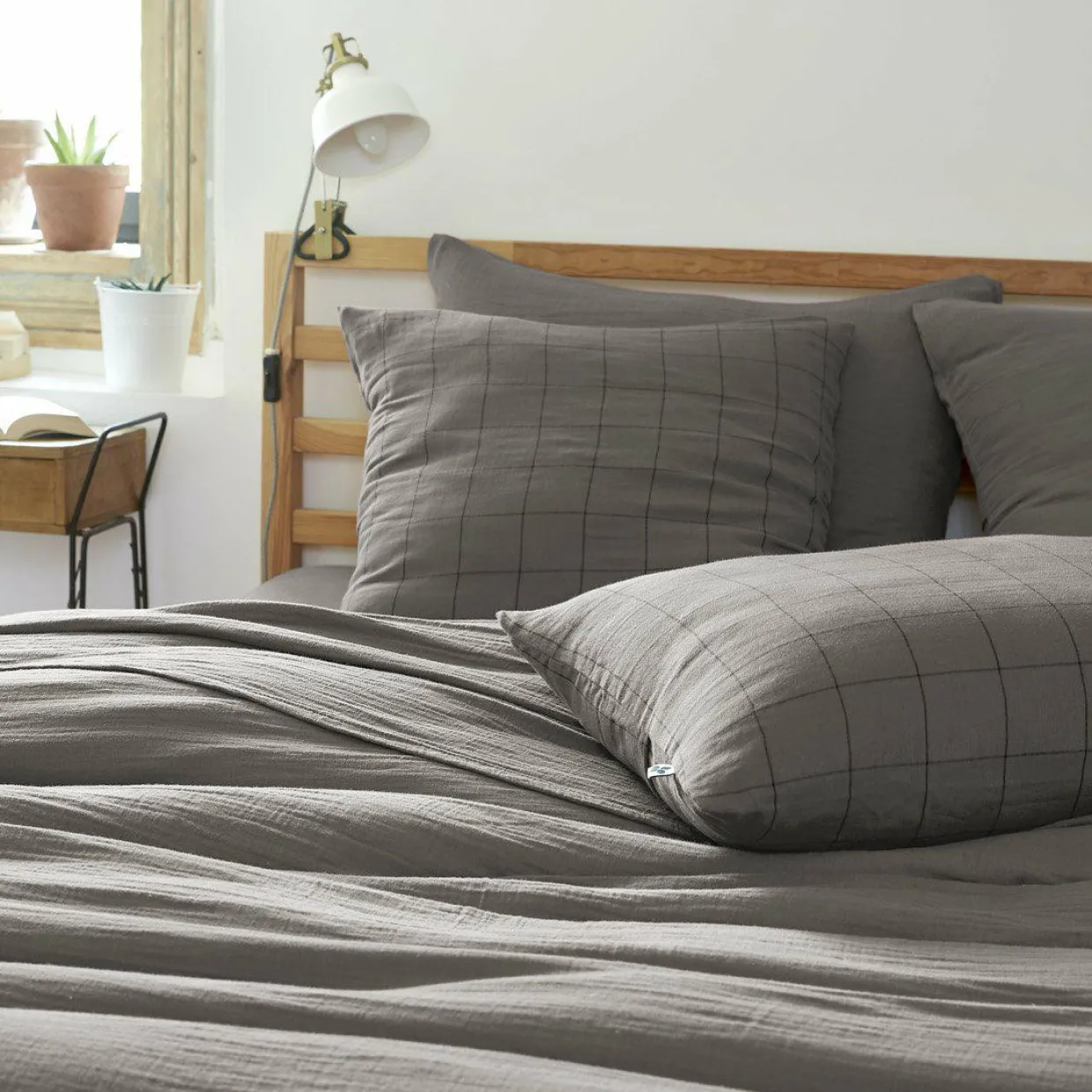 Taie d'oreiller carrée gaze de coton (60 x 60 cm) Gaïa Match Gris granit