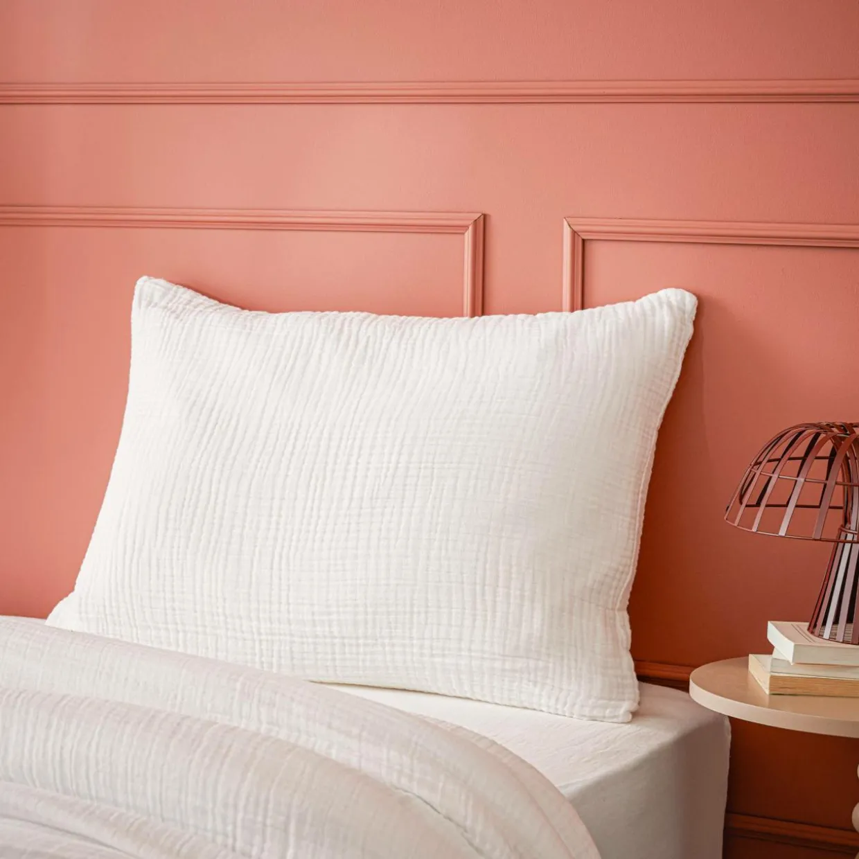 Taie d'oreiller quadruple gaze de coton (50 x 70 cm) Victoria x Gaïa Blanc chantilly