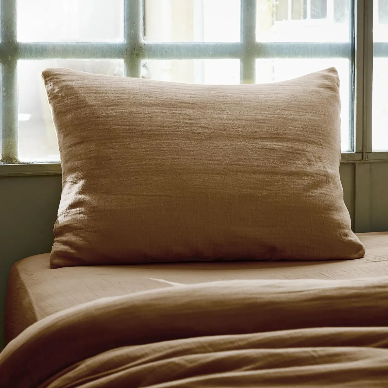 Taie d'oreiller rectangulaire gaze de coton (50 x 80 cm) Gaïa Camel