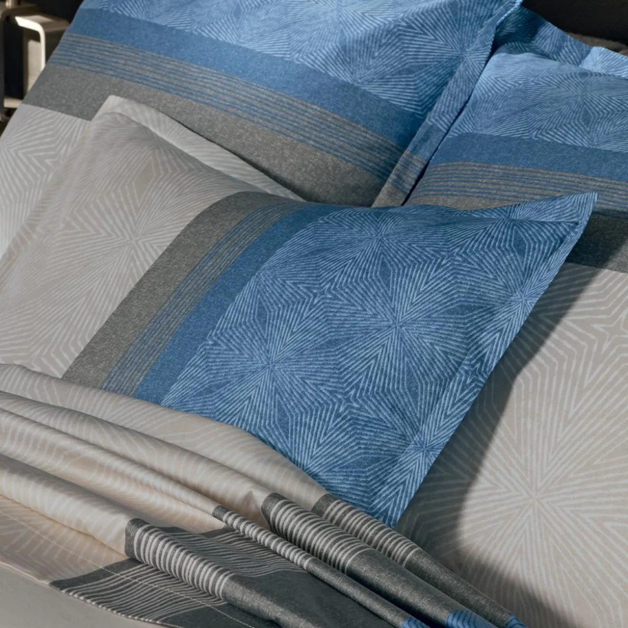 Taie d'oreiller rectangulaire satin de coton (50 x 70 cm) Tiago Bleue