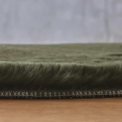 Tapis rond fausse fourrure (80 cm) Finn Vert kaki